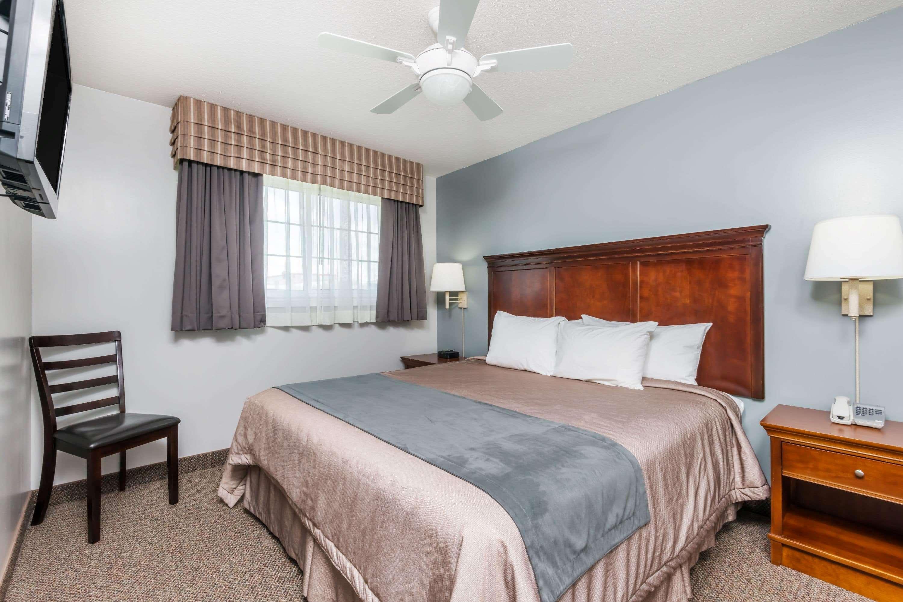 Super 8 By Wyndham Port Elgin Hotel Bagian luar foto