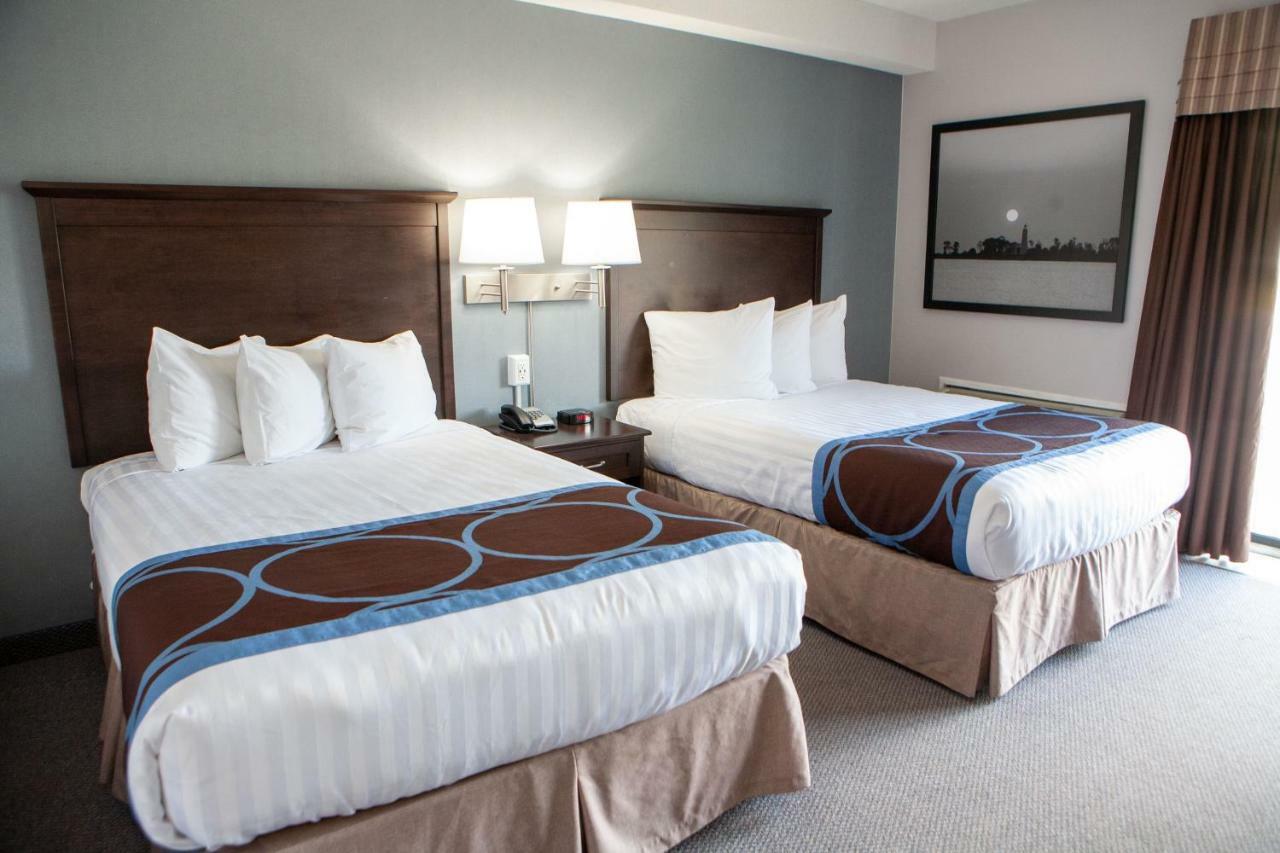 Super 8 By Wyndham Port Elgin Hotel Bagian luar foto
